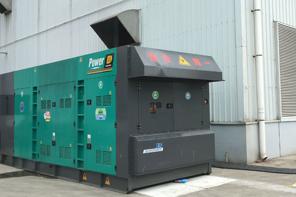 阳春燃油滤清器的更换流程是怎样的？