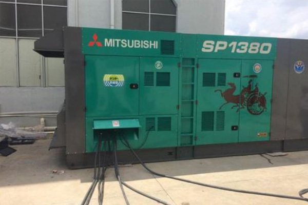 阳春为什么有些柴油发电机组的输出电压可以调节？